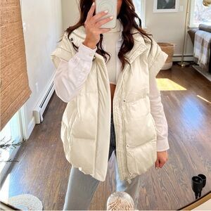 Oversized Quilted Beige Puffer Vest